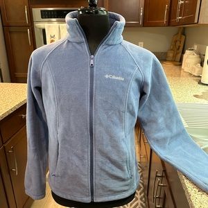Women’s fleece Columbia jacket like new